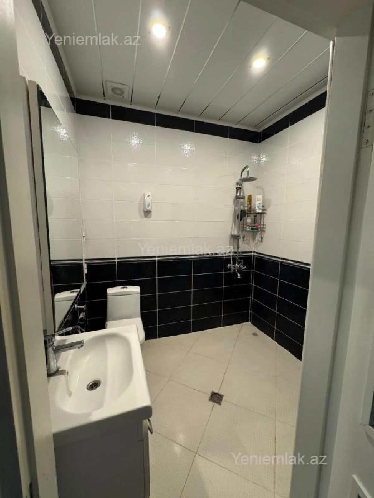 Satılır 3 otaqlı yeni tikili 80 m²