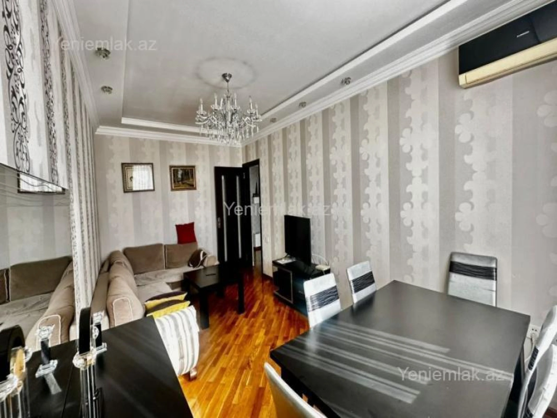 Satılır 3 otaqlı köhnə tikili 80 m²