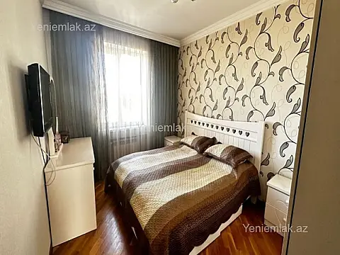 Satılır 3 otaqlı köhnə tikili 80 m²