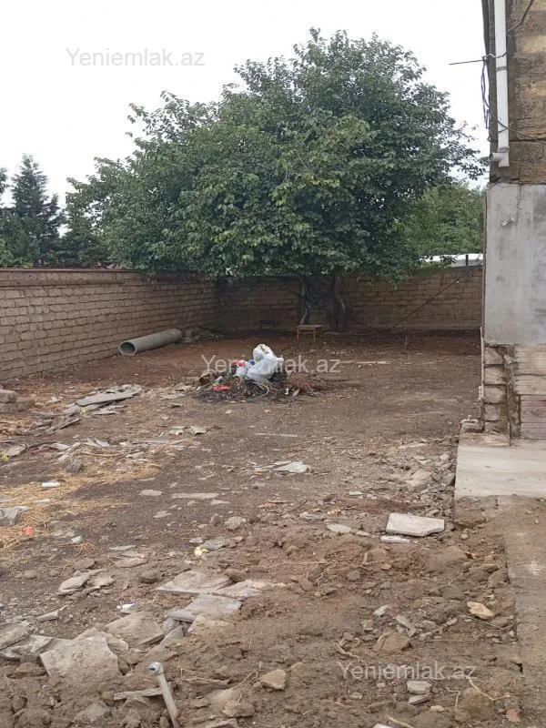 Satılır 9 otaqlı həyət evi 333 m²
