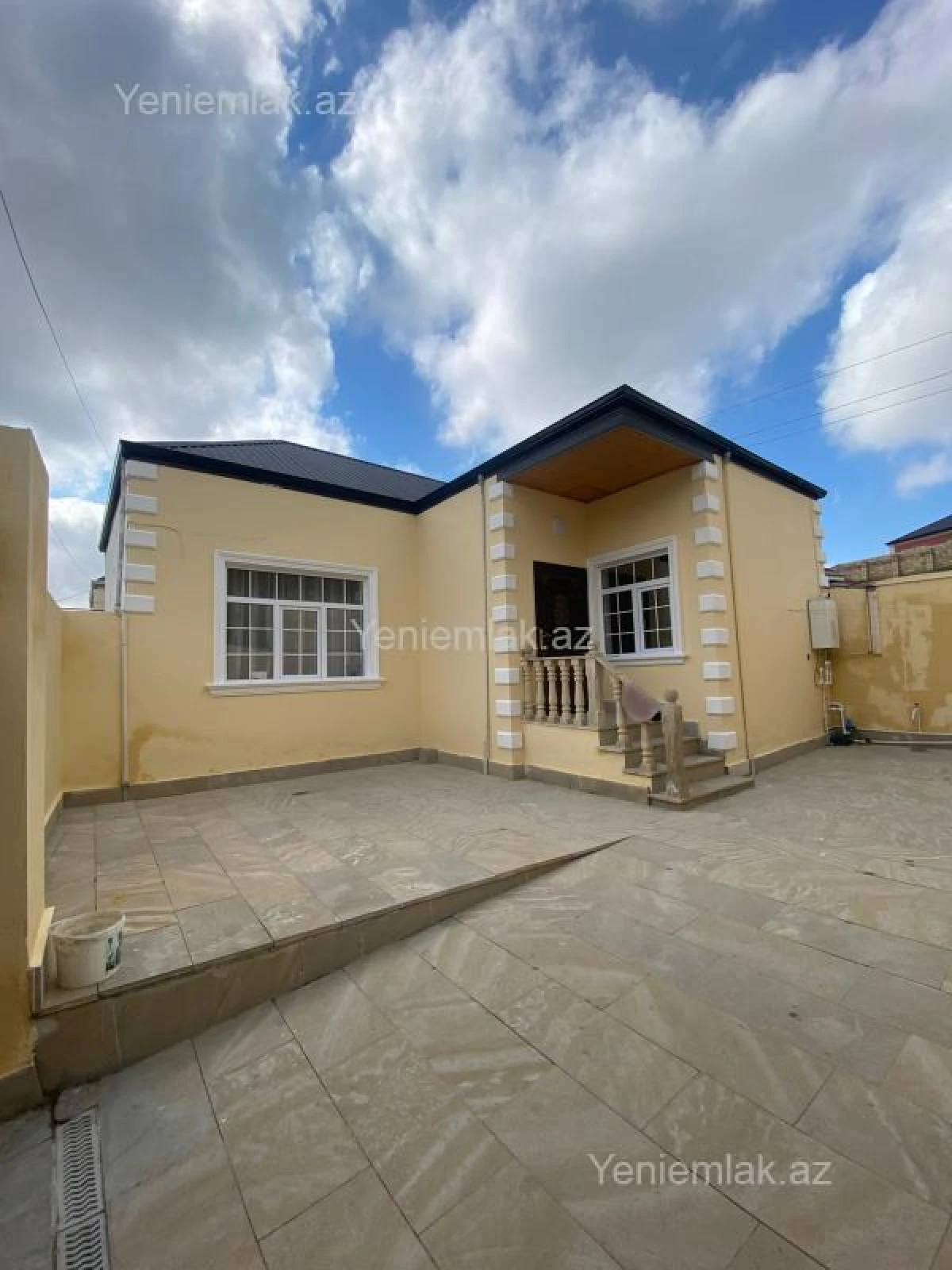 Satılır 3 otaqlı həyət evi 100 m²