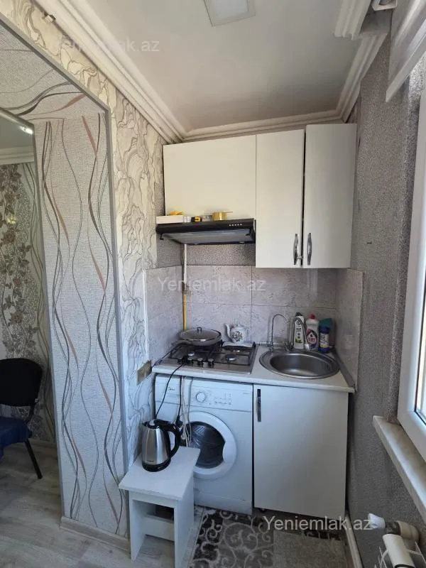 Satılır 1 otaqlı köhnə tikili 36 m²