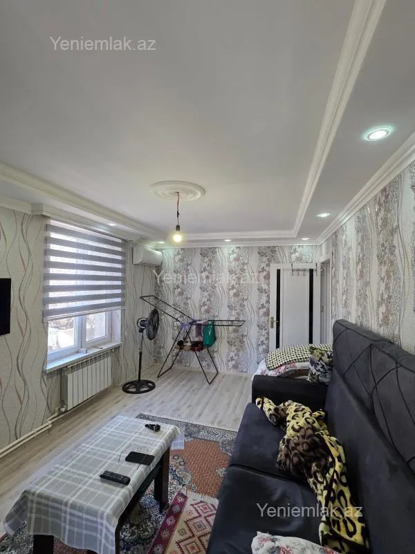 Satılır 1 otaqlı köhnə tikili 36 m²