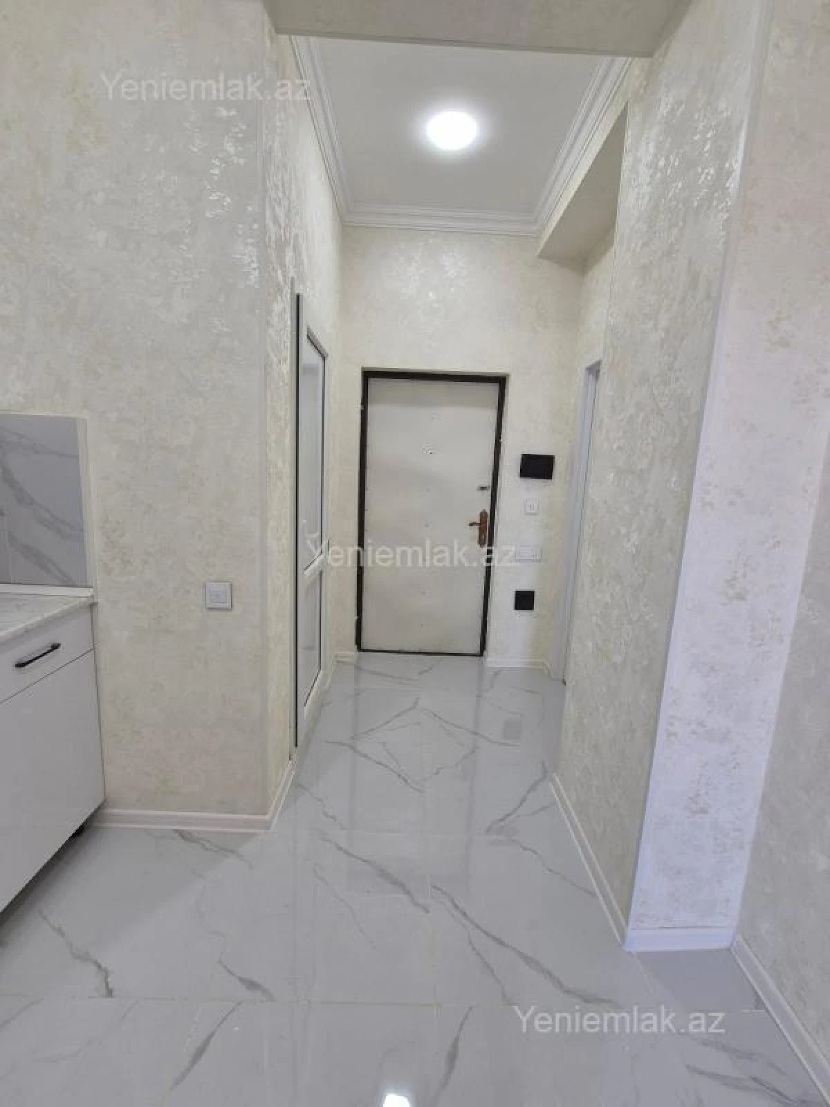 Satılır 3 otaqlı yeni tikili 58 m²