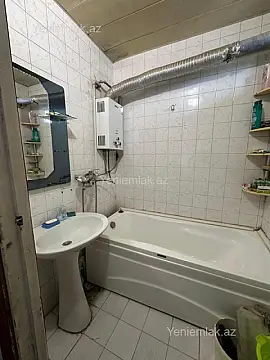 Satılır 2 otaqlı köhnə tikili 55 m²