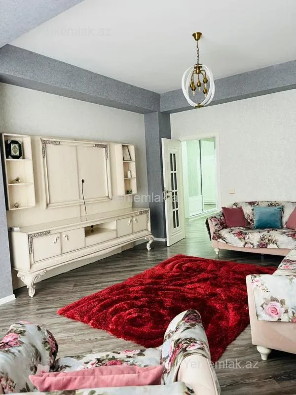 Satılır 4 otaqlı yeni tikili 230 m²
