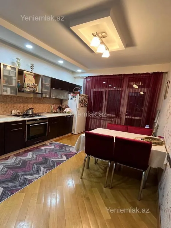 Satılır 3 otaqlı yeni tikili 111 m²