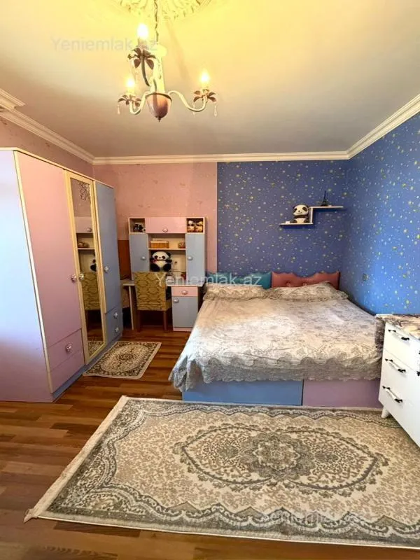 Satılır 3 otaqlı köhnə tikili 70 m²