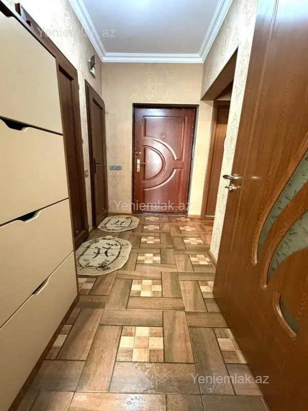 Satılır 3 otaqlı köhnə tikili 70 m²