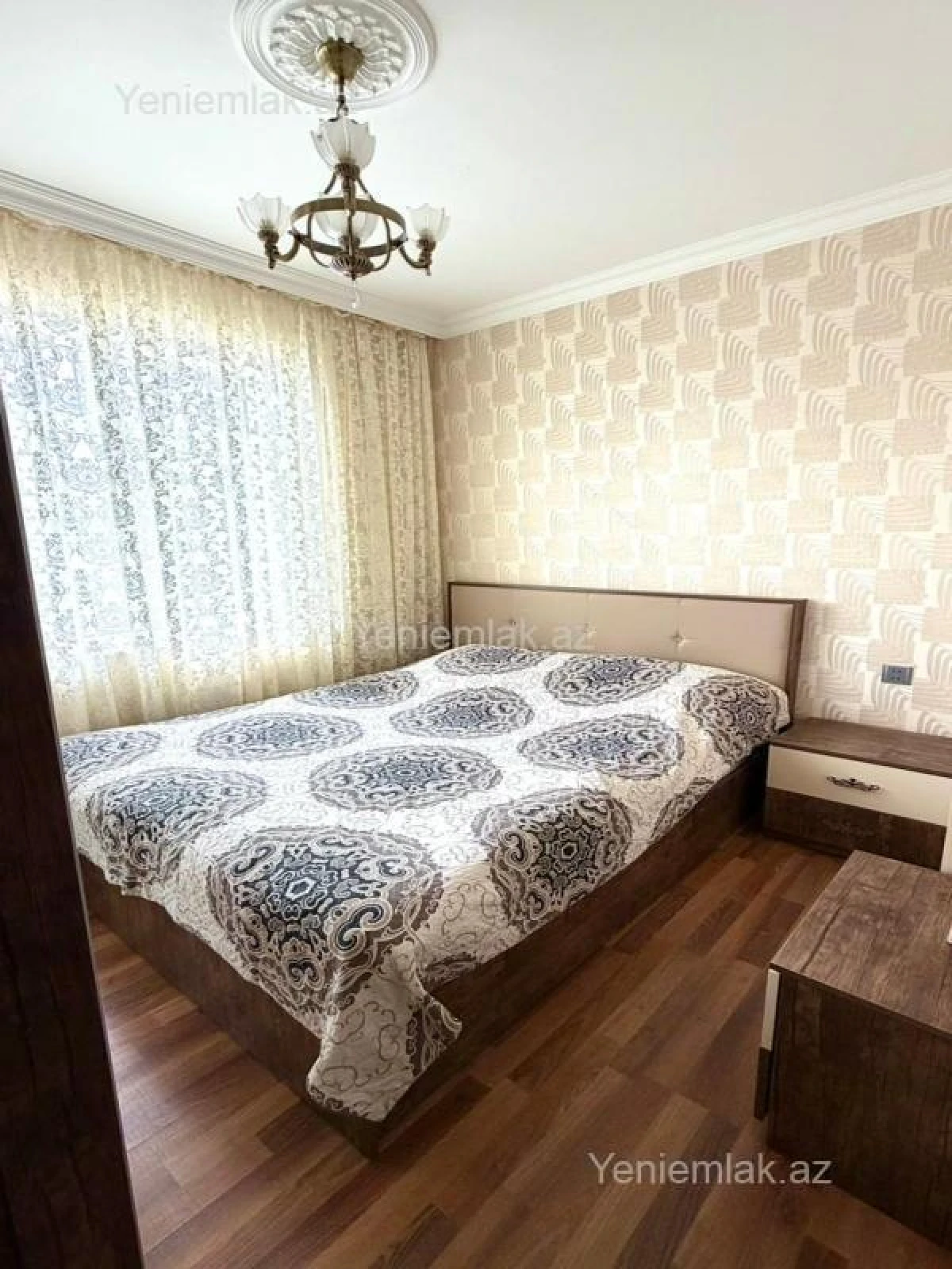 Satılır 3 otaqlı köhnə tikili 70 m²