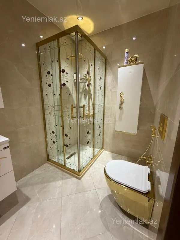 Satılır 3 otaqlı yeni tikili 105.5 m²