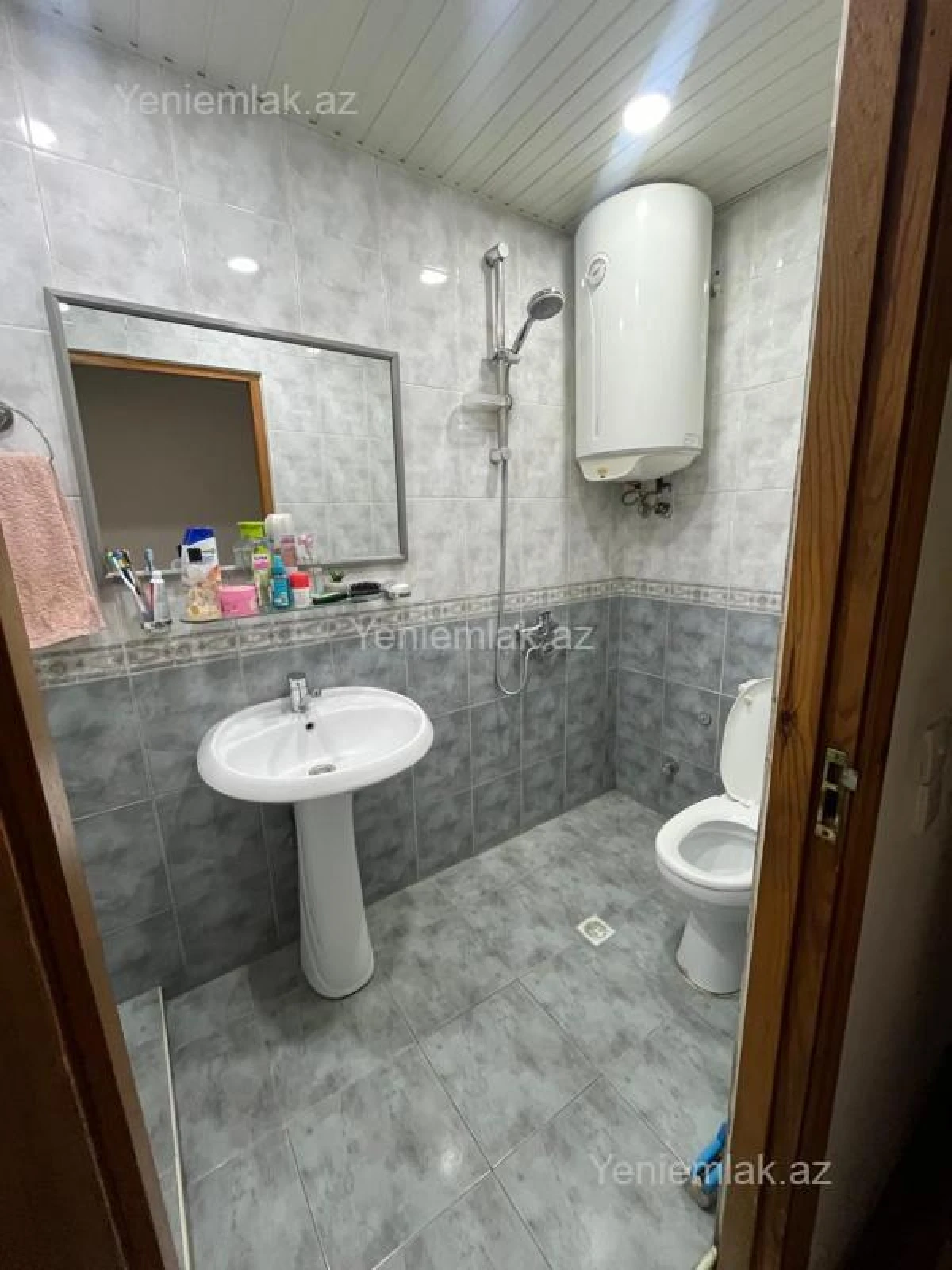Satılır 2 otaqlı köhnə tikili 35 m²