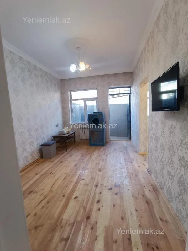 Satılır 2 otaqlı həyət evi 48 m²