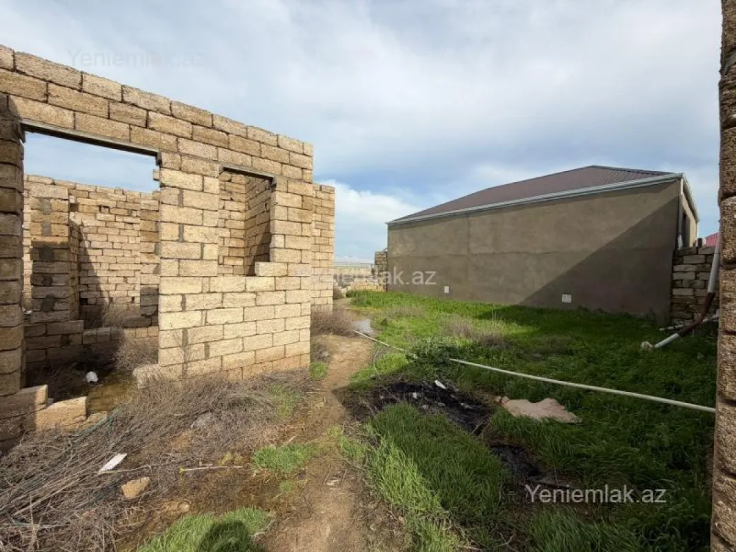 Satılır 2 otaqlı həyət evi 70 m²