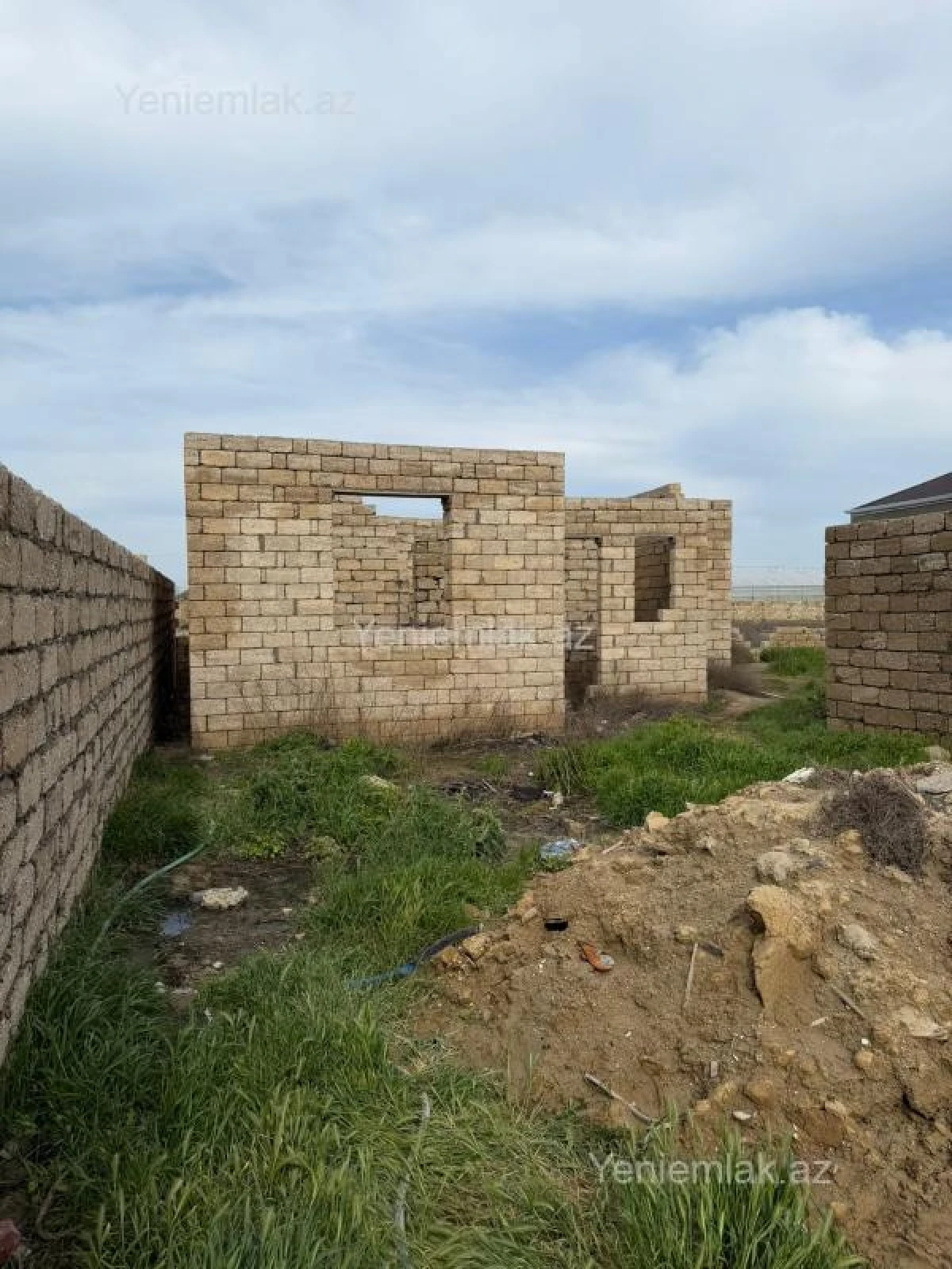 Satılır 2 otaqlı həyət evi 70 m²