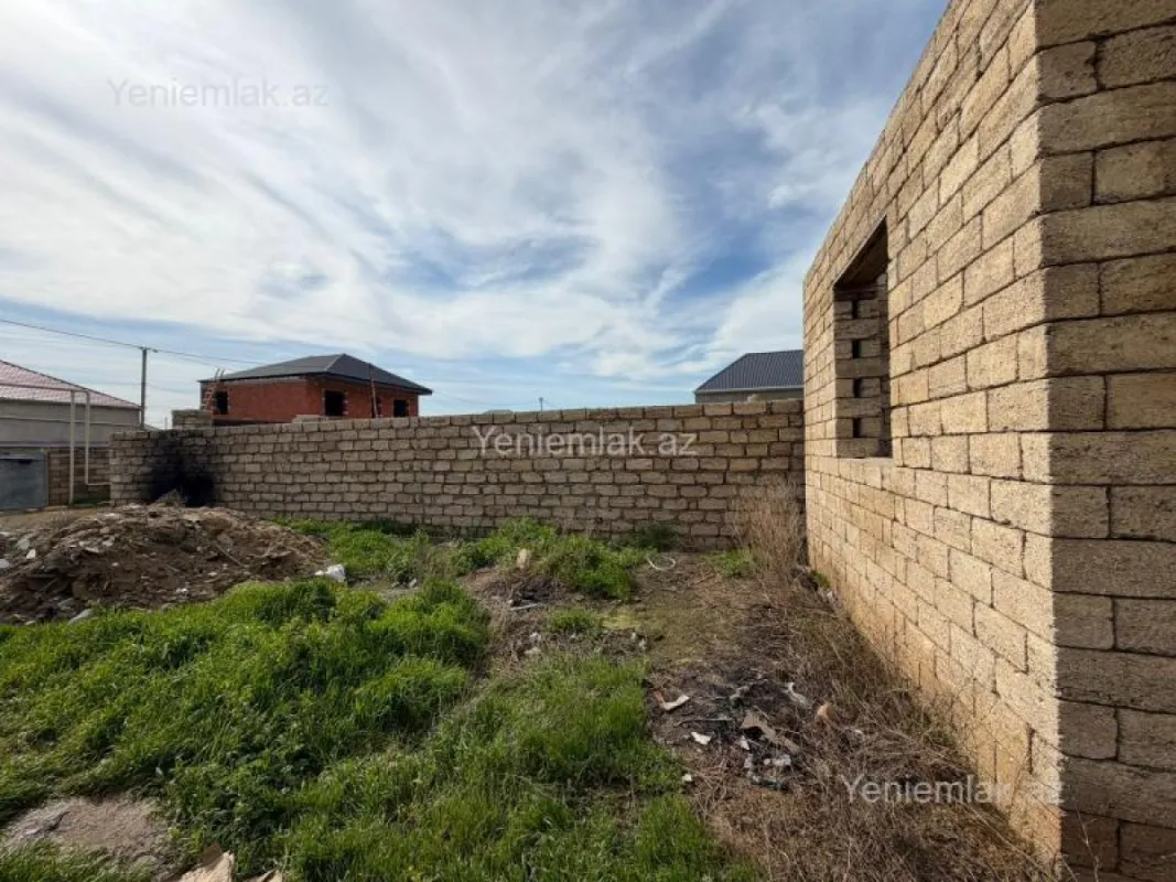 Satılır 2 otaqlı həyət evi 70 m²