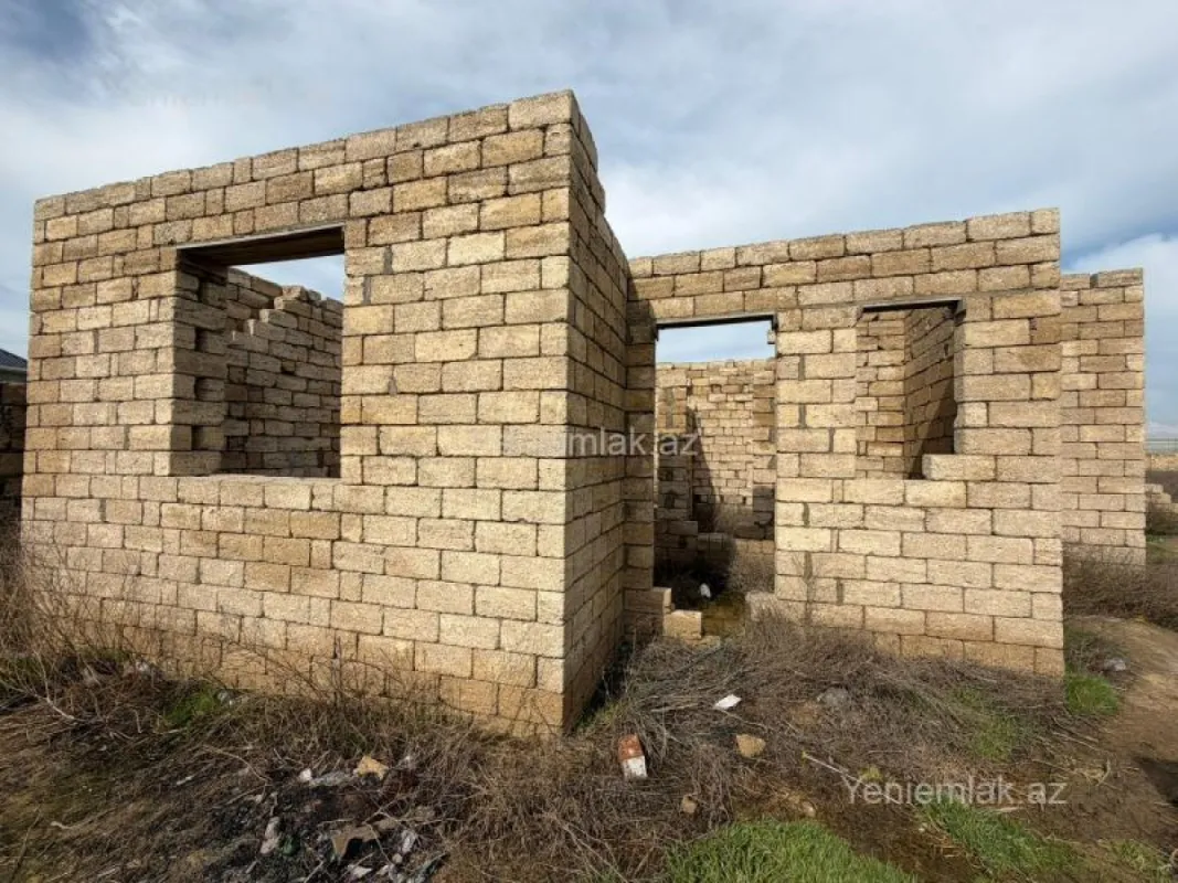 Satılır 2 otaqlı həyət evi 70 m²