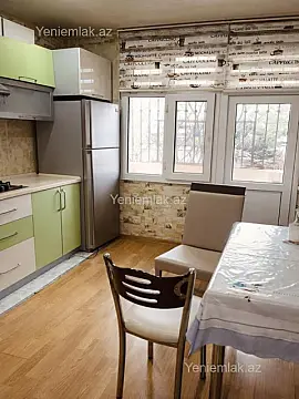 Satılır 2 otaqlı köhnə tikili 70 m²