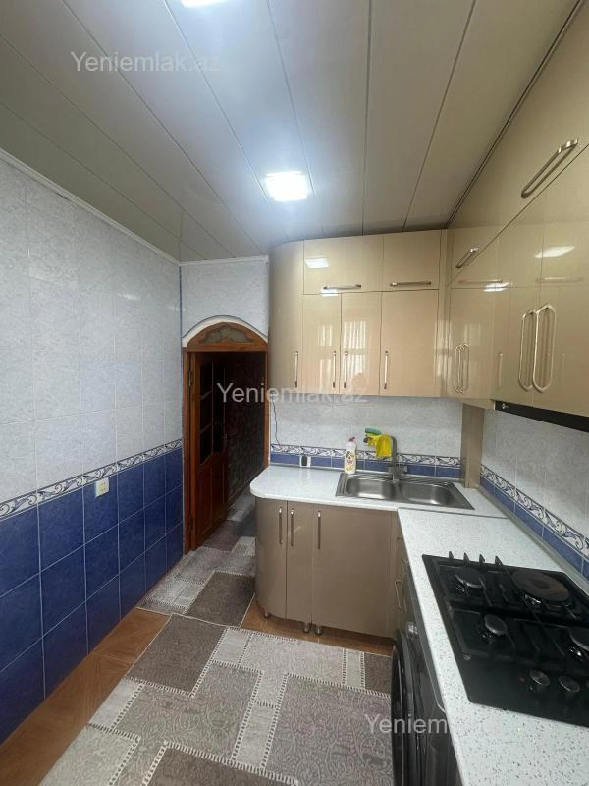 Satılır 2 otaqlı köhnə tikili 50 m²
