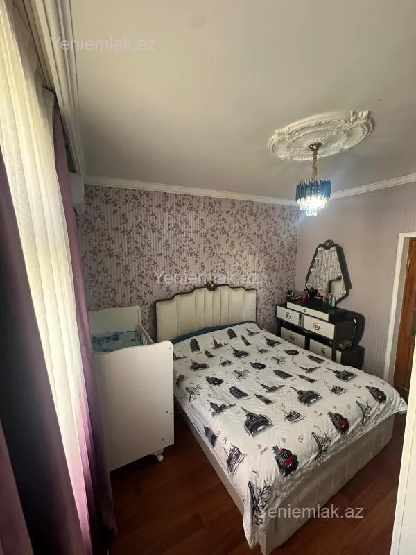 Satılır 2 otaqlı köhnə tikili 50 m²