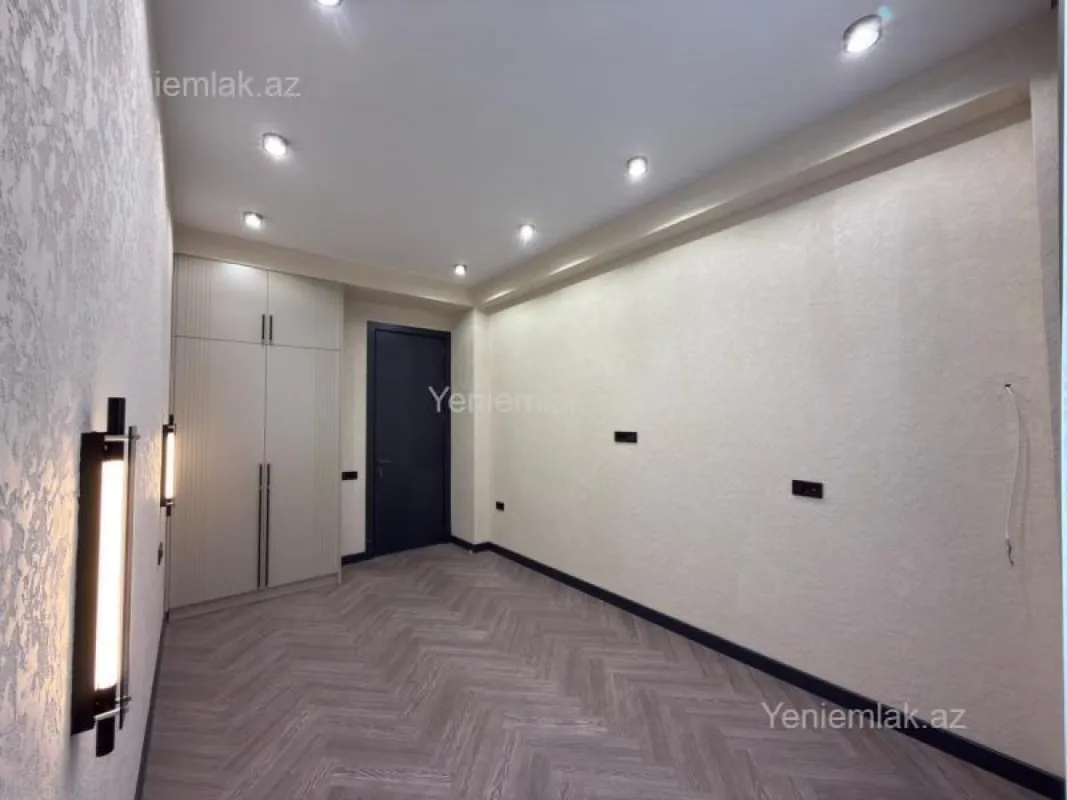 Satılır 3 otaqlı yeni tikili 143 m²