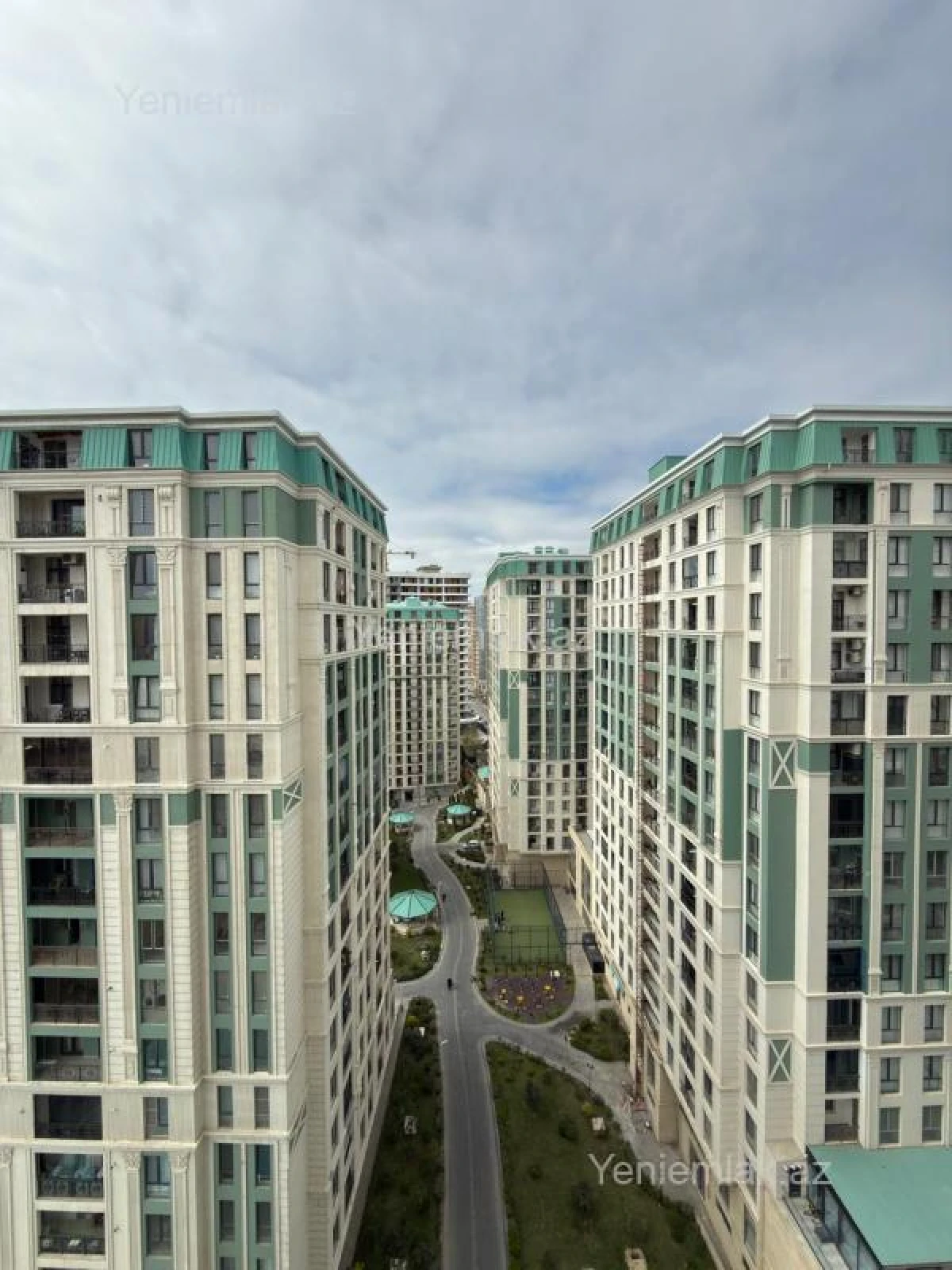 Satılır 3 otaqlı yeni tikili 143 m²