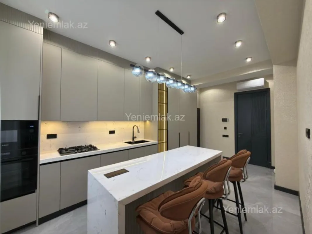 Satılır 3 otaqlı yeni tikili 143 m²