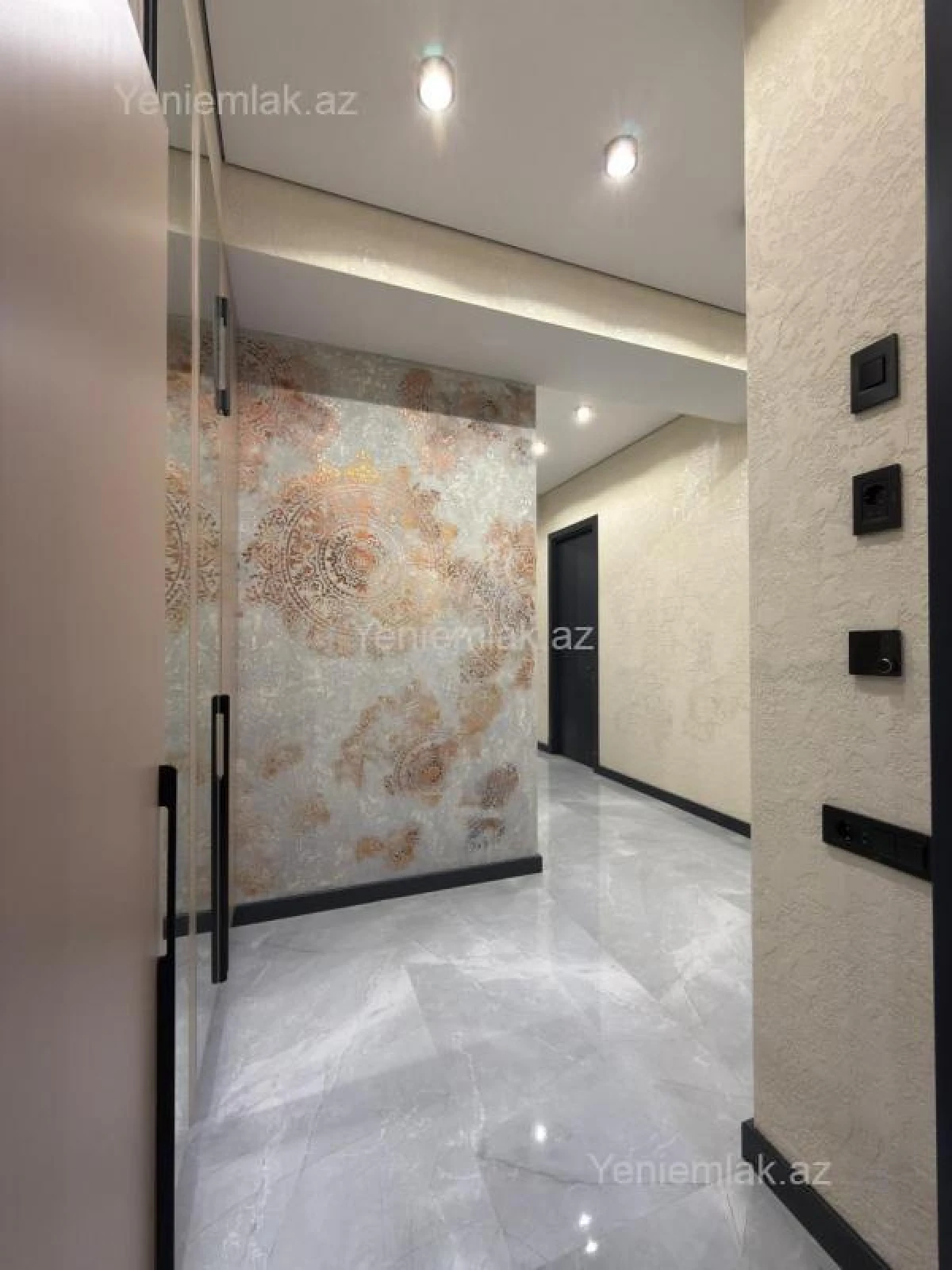 Satılır 3 otaqlı yeni tikili 143 m²