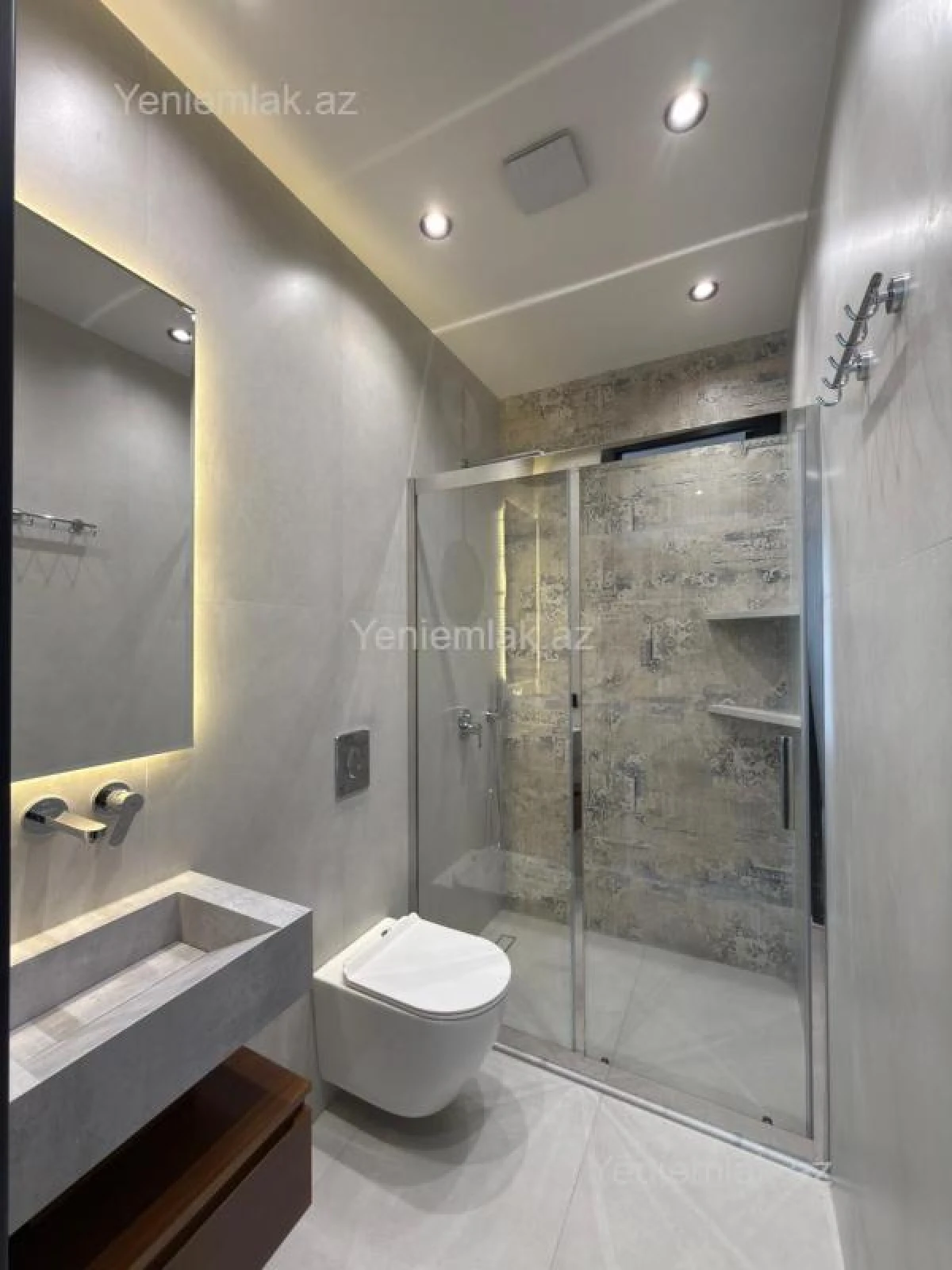 Satılır 3 otaqlı yeni tikili 143 m²