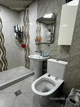 Satılır 2 otaqlı köhnə tikili 43 m²