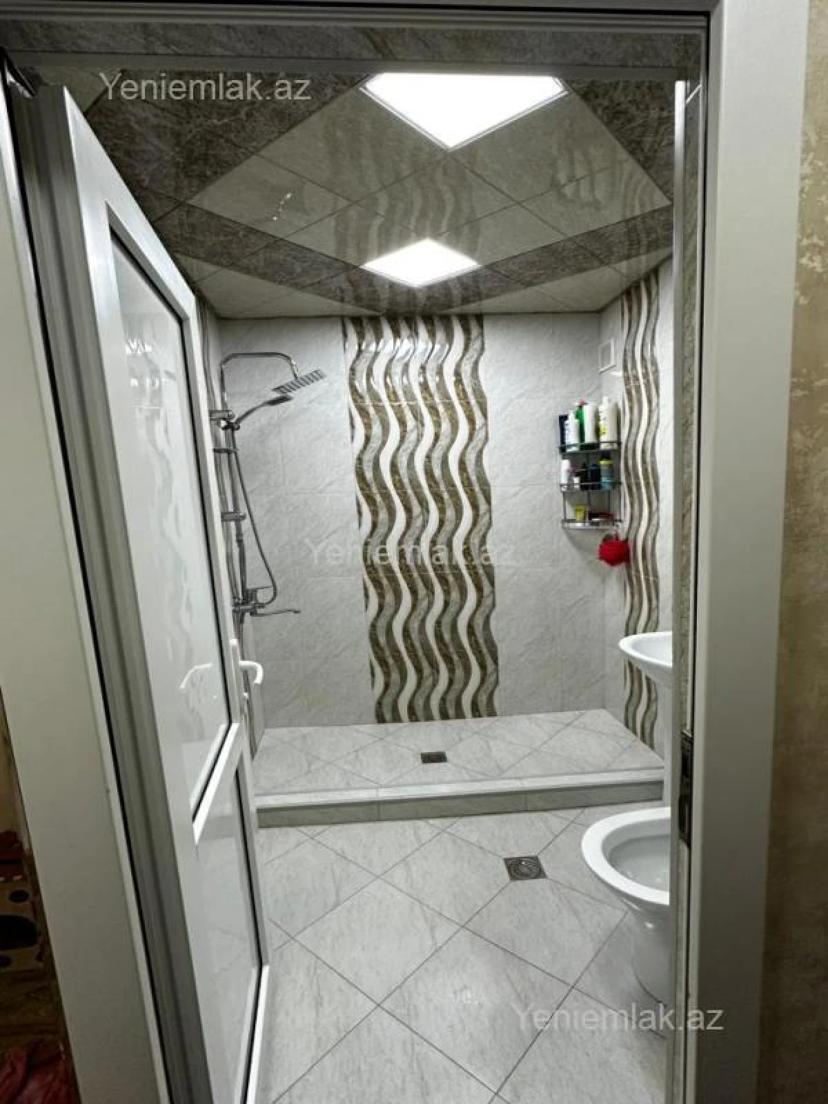 Satılır 2 otaqlı köhnə tikili 43 m²