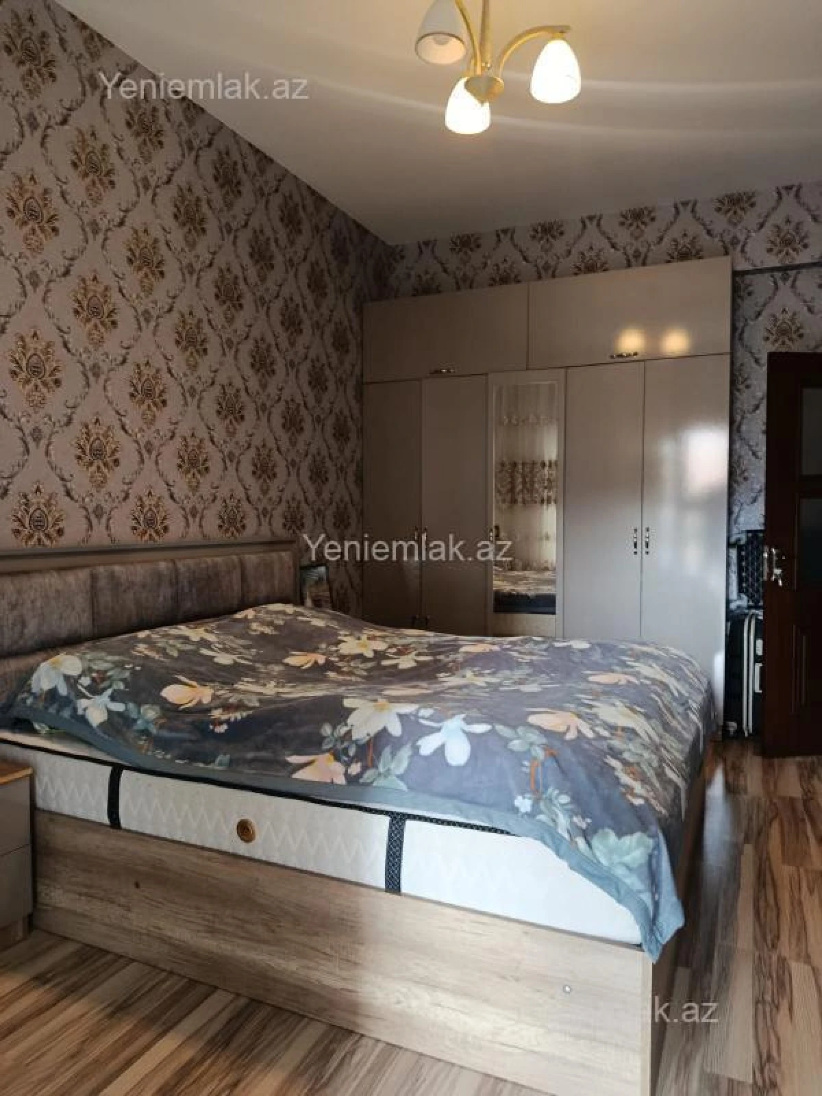 Satılır 2 otaqlı yeni tikili 100 m²