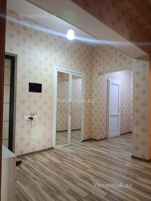 Satılır 2 otaqlı yeni tikili 100 m²