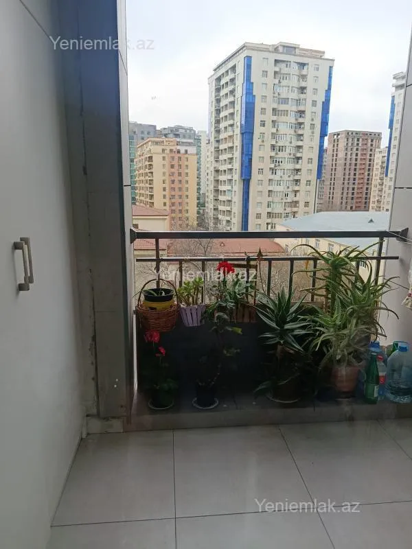 Satılır 2 otaqlı yeni tikili 100 m²