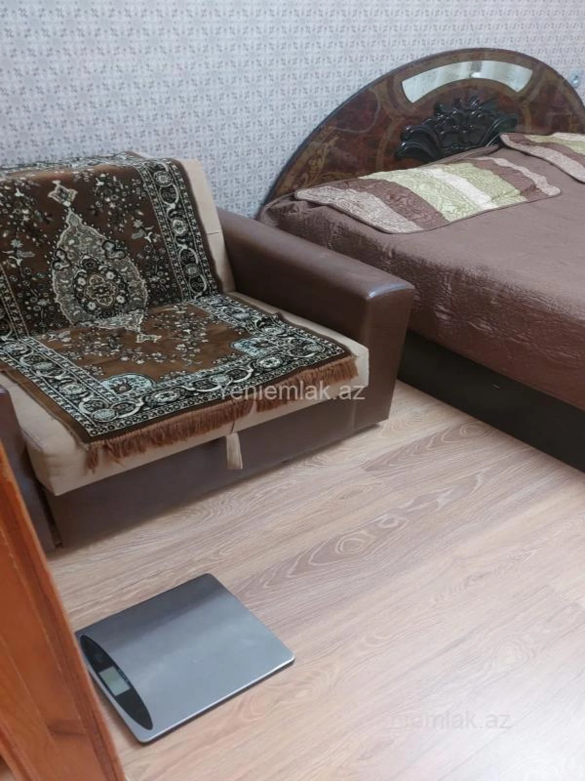 Satılır 2 otaqlı köhnə tikili 60 m²