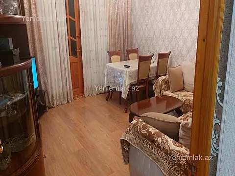 Satılır 2 otaqlı köhnə tikili 60 m²