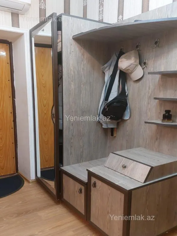 Satılır 2 otaqlı köhnə tikili 60 m²