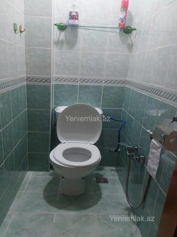 Satılır 2 otaqlı köhnə tikili 60 m²