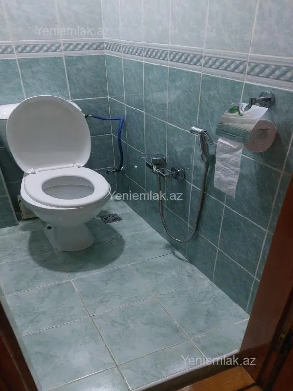 Satılır 2 otaqlı köhnə tikili 60 m²