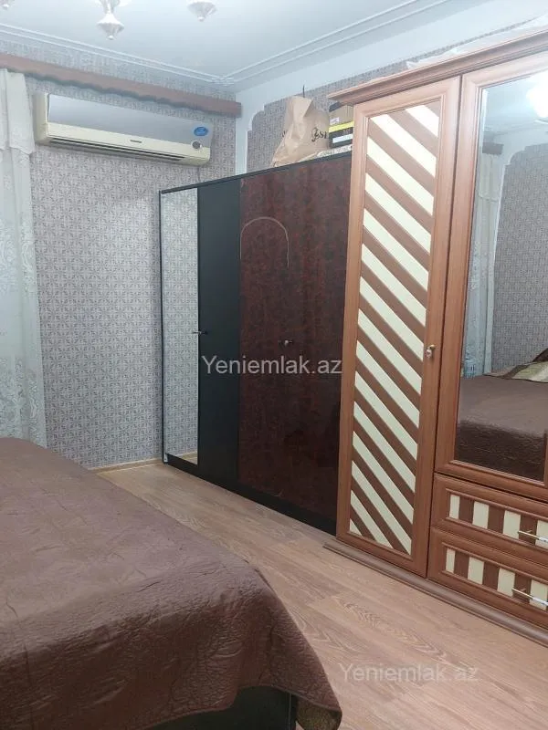 Satılır 2 otaqlı köhnə tikili 60 m²