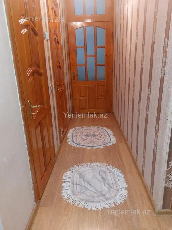 Satılır 2 otaqlı köhnə tikili 60 m²