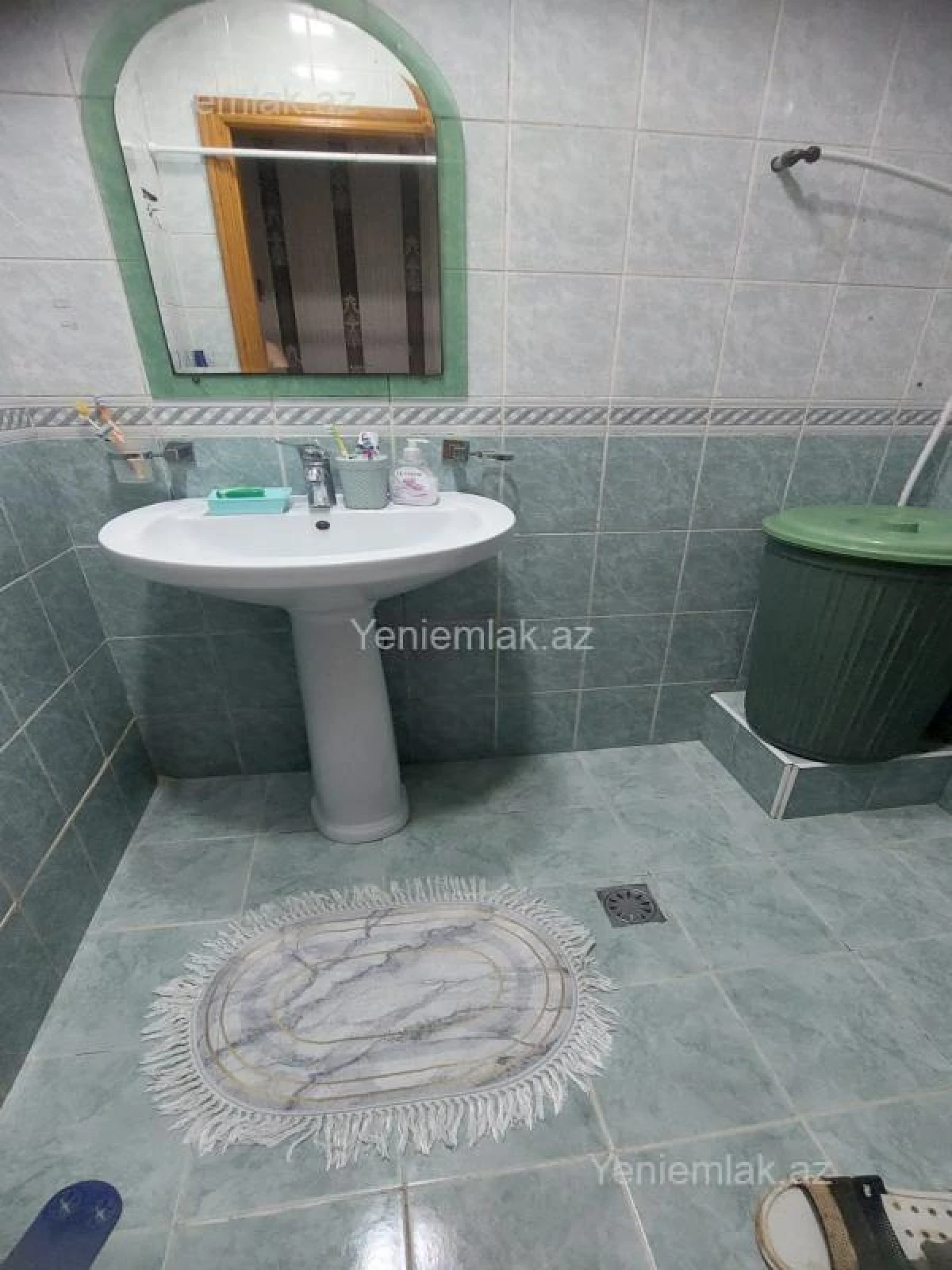 Satılır 2 otaqlı köhnə tikili 60 m²