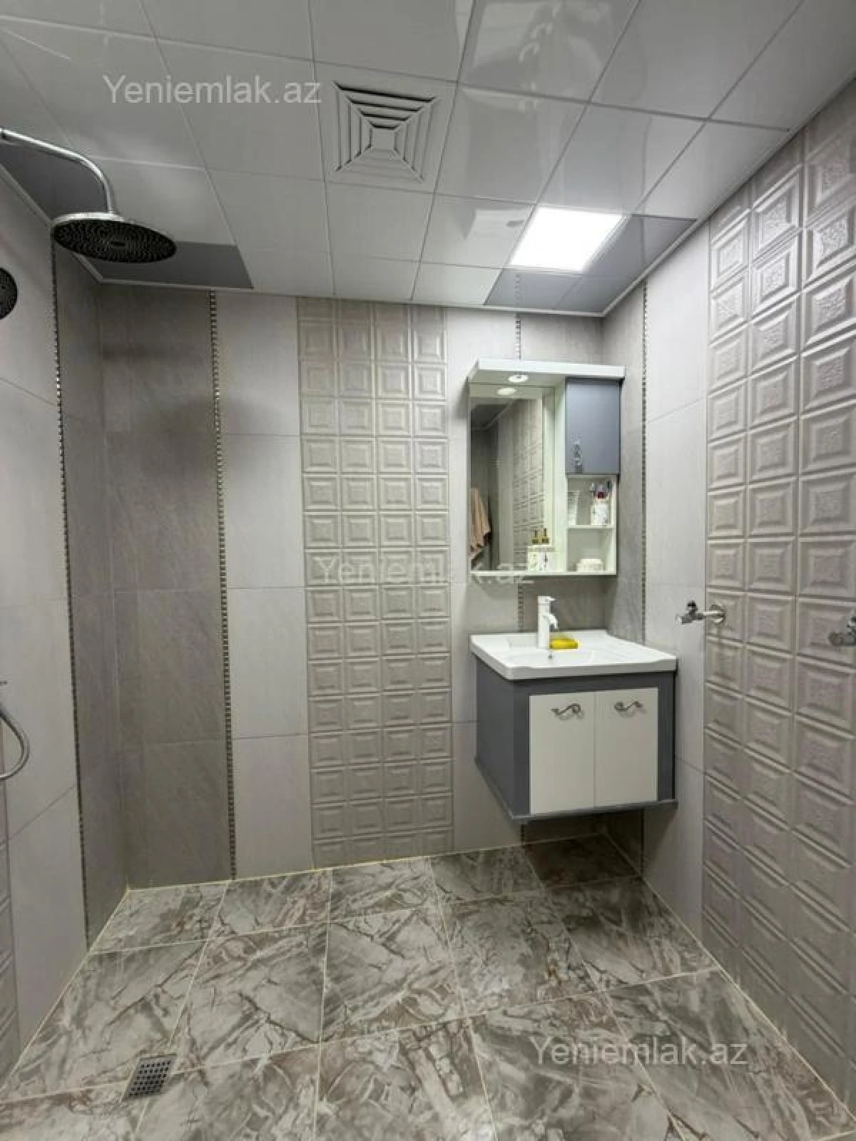 Satılır 4 otaqlı həyət evi 140 m²