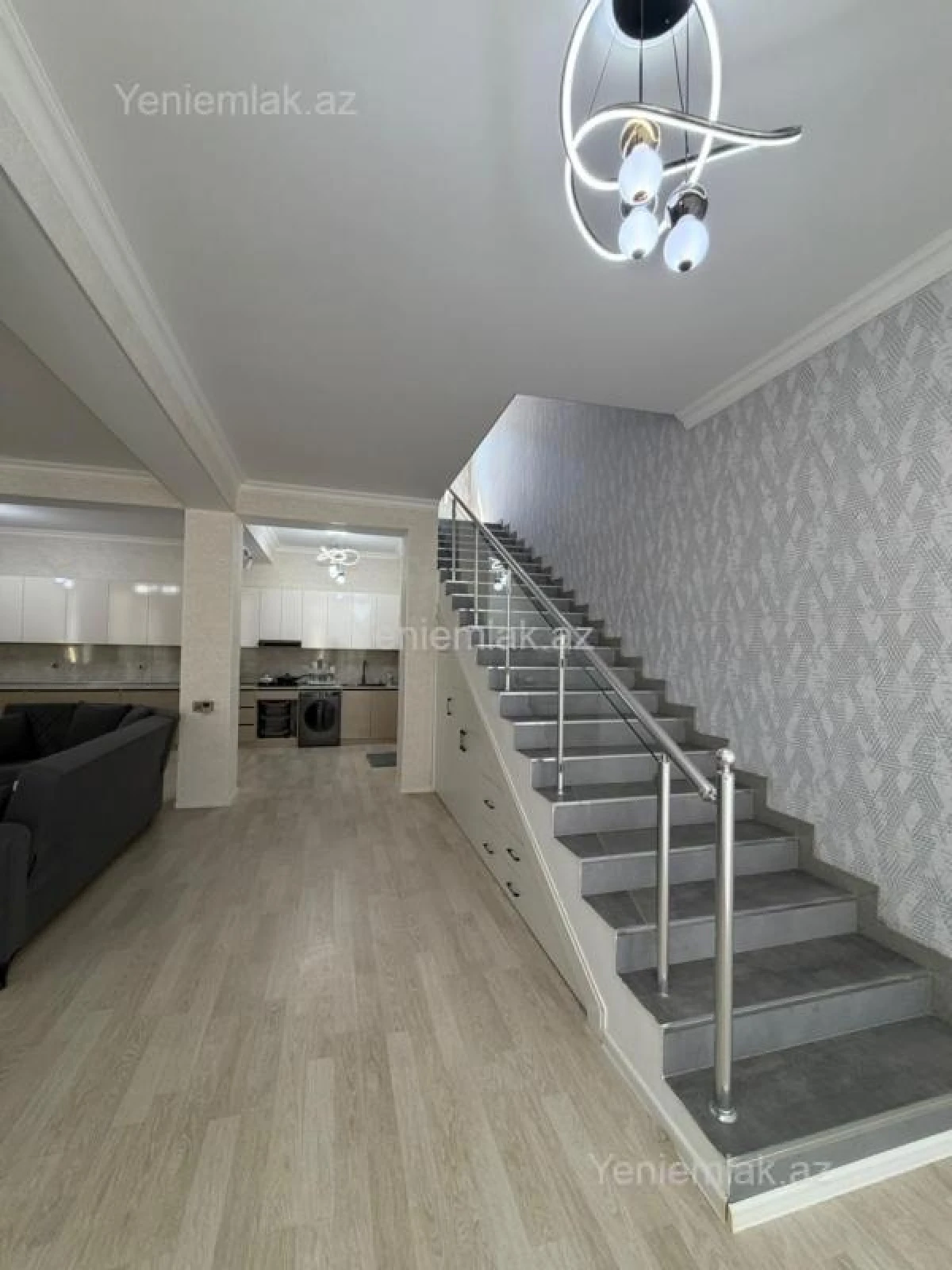 Satılır 4 otaqlı həyət evi 140 m²