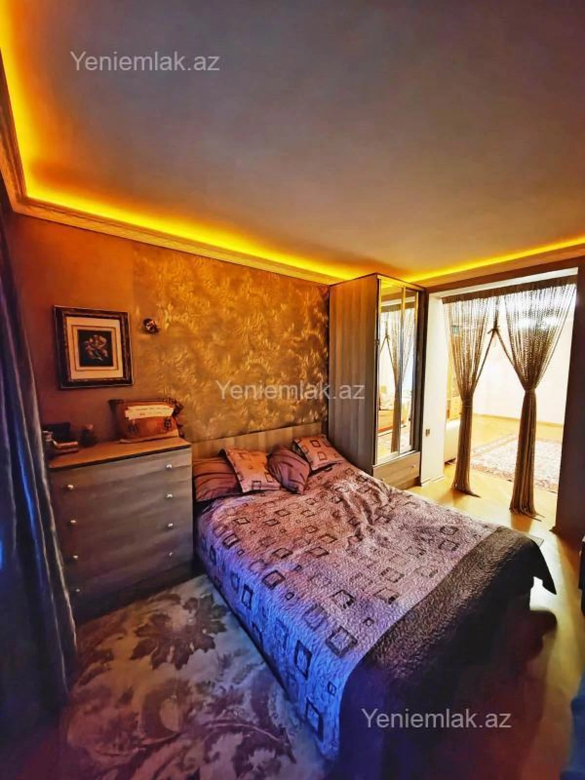 Satılır 2 otaqlı köhnə tikili 61 m²