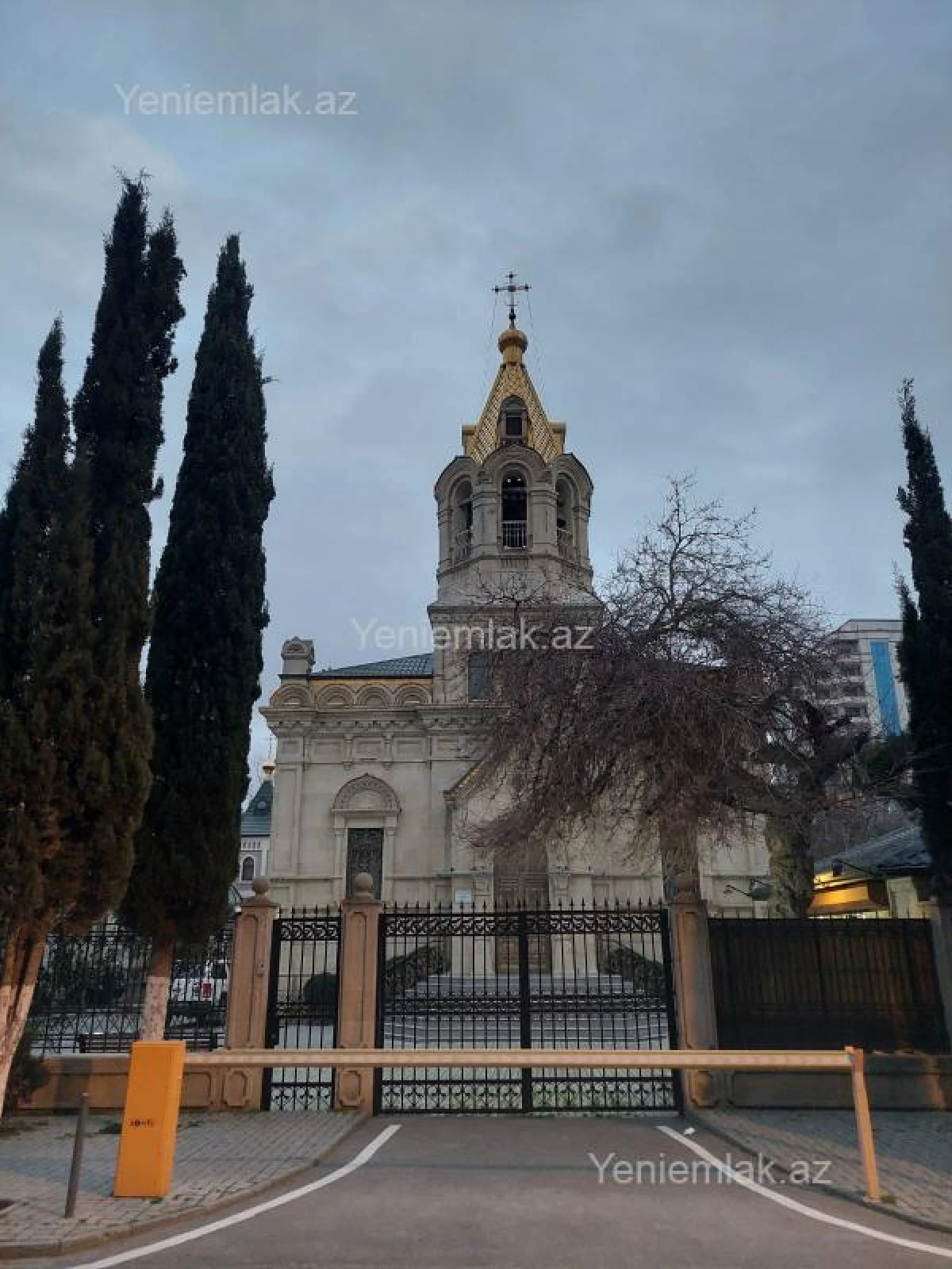 Satılır 2 otaqlı köhnə tikili 61 m²