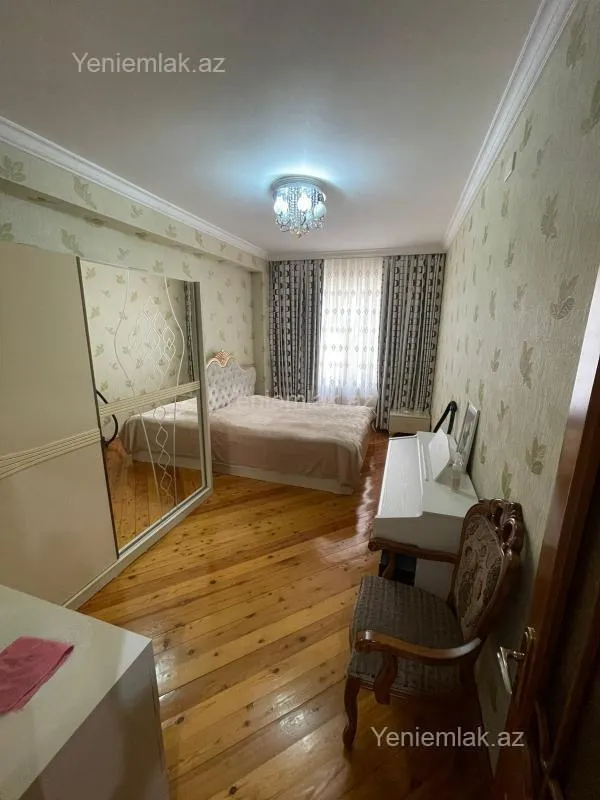 Satılır 3 otaqlı yeni tikili 84 m²