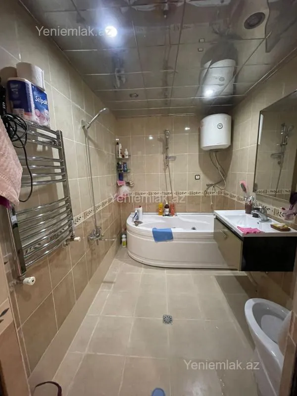 Satılır 3 otaqlı yeni tikili 84 m²