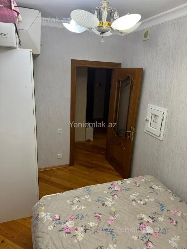 Satılır 3 otaqlı yeni tikili 84 m²