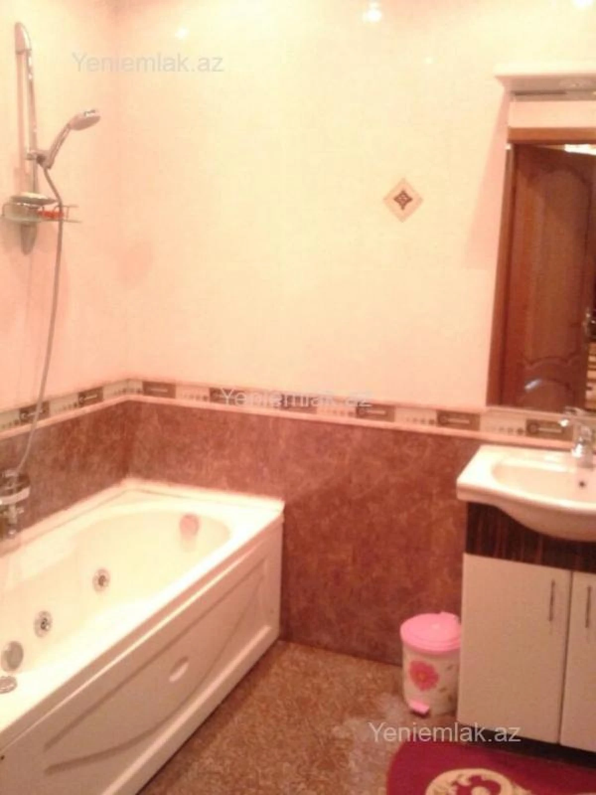 Satılır 2 otaqlı yeni tikili 100 m²